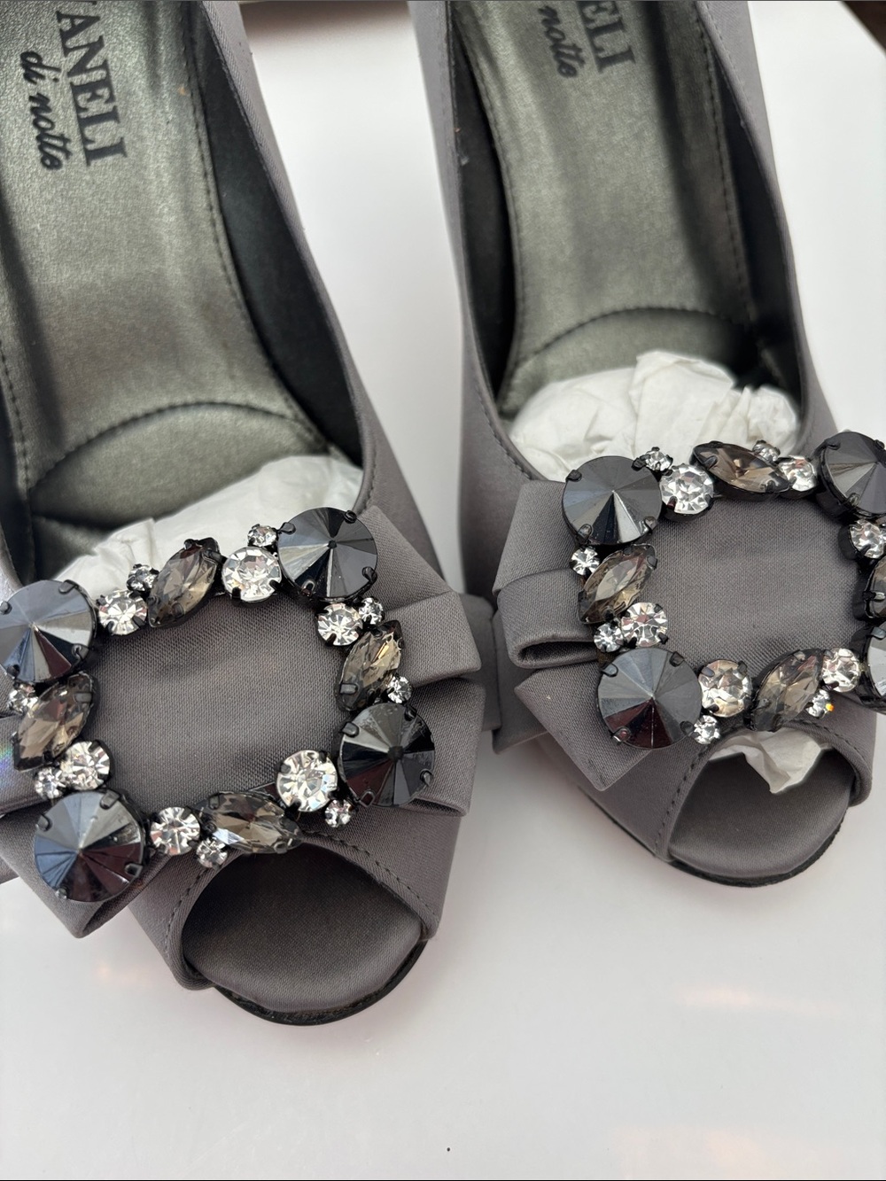 Vaneli Di Notte Pewter Satin Pumps Heels Rhinestone Evening Formal Women Size 7 - Picture 2 of 12